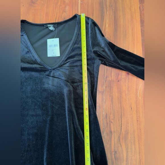 FOREVER 21 Velvet Mini Dress Women’s Black V-Neck Evening Elegant Party nwt sz L - Picture 6 of 9